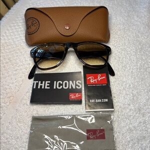 Ray Ban Folding Wayfarer Tortoise Sunglasses Made in Italy